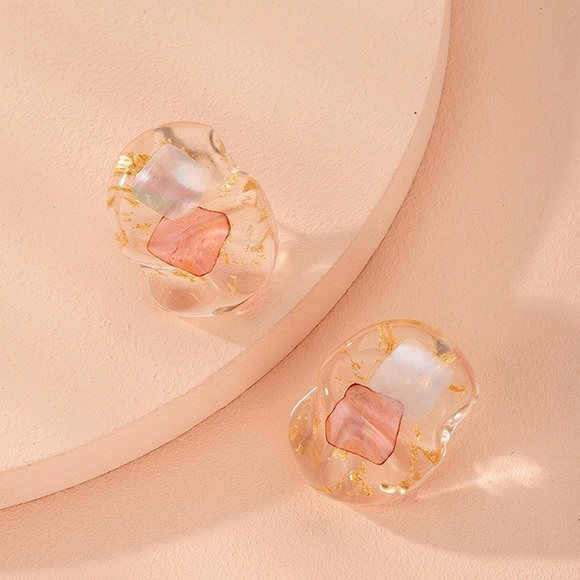 marie and lux Jewelry - 5 for $25 Resin Dried Flower Drop